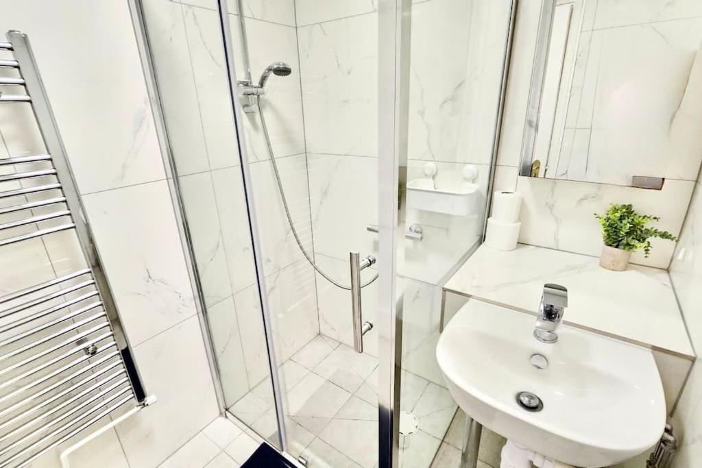 185 Lanark Properties Londres Extérieur photo